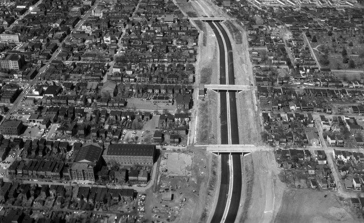 Construction of Interstate 95 in downtown Richmond in 1958. Courtesy of Library of Virginia.
