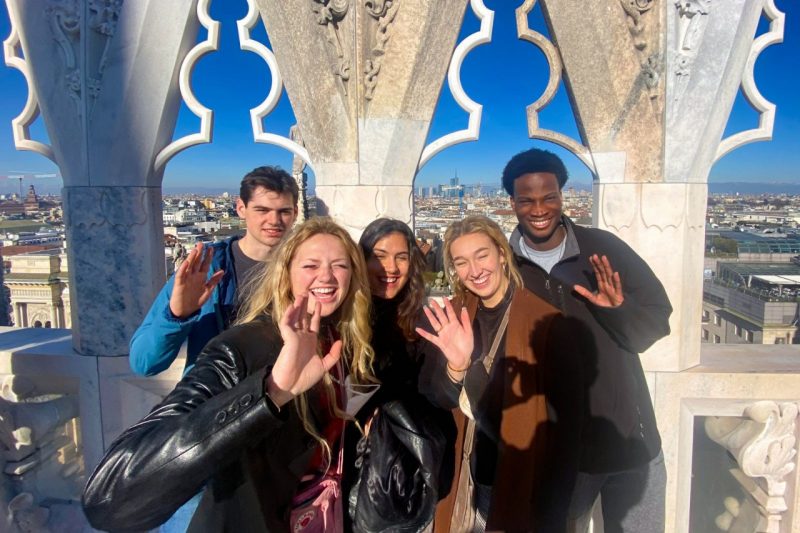 Elle Smith (second from left) poses for a picture with Presidential Global Scholars students Zach Morris, Josie Rao, Lauren Maddey, and Demi Olajide atop the cathedral in Milan. 